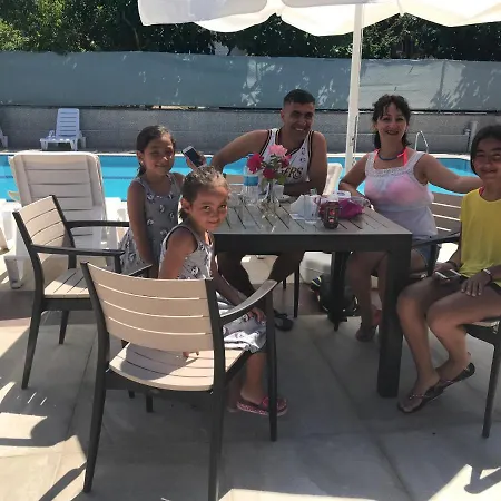 Oyster Boutique سيدي