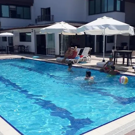 Oyster Boutique * سيدي