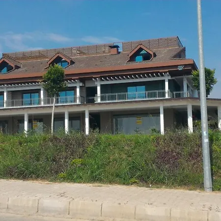 Oyster Boutique Homestay Side