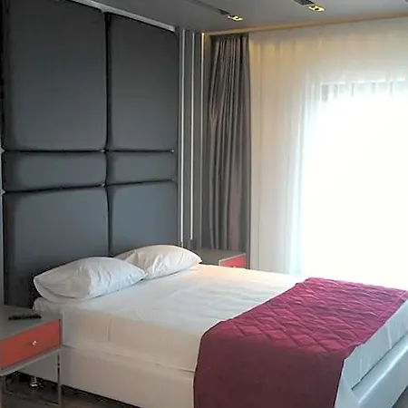 Privatunterkunft Oyster Boutique Side
