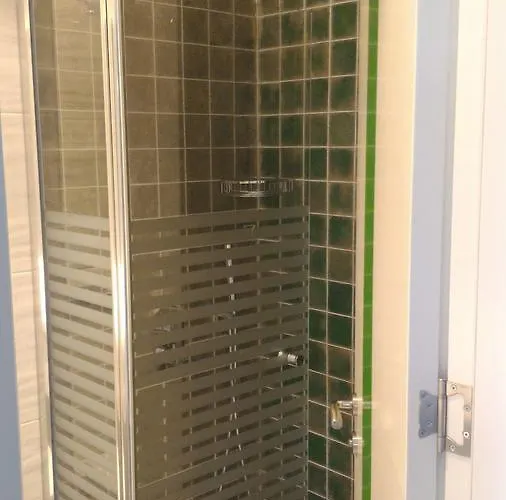 Oyster Boutique Side