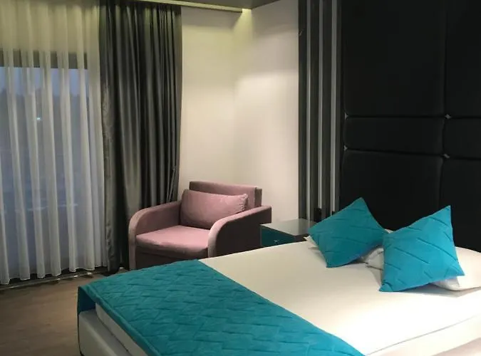 Oyster Boutique Side