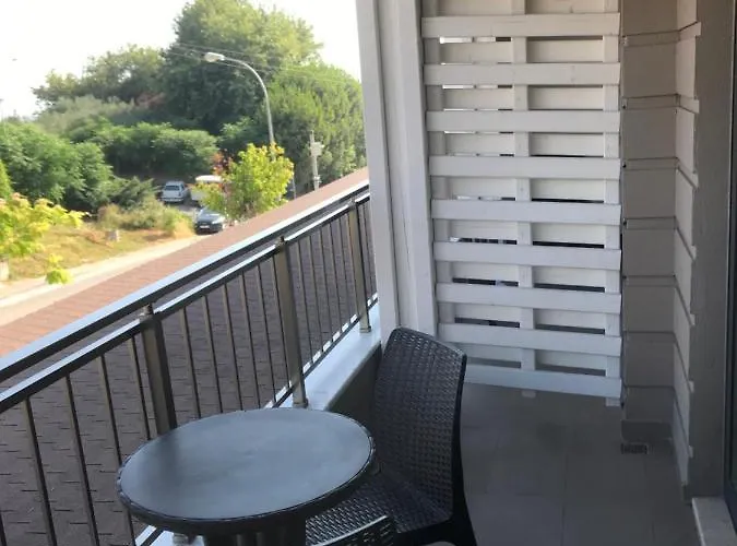 Oyster Boutique Homestay Side