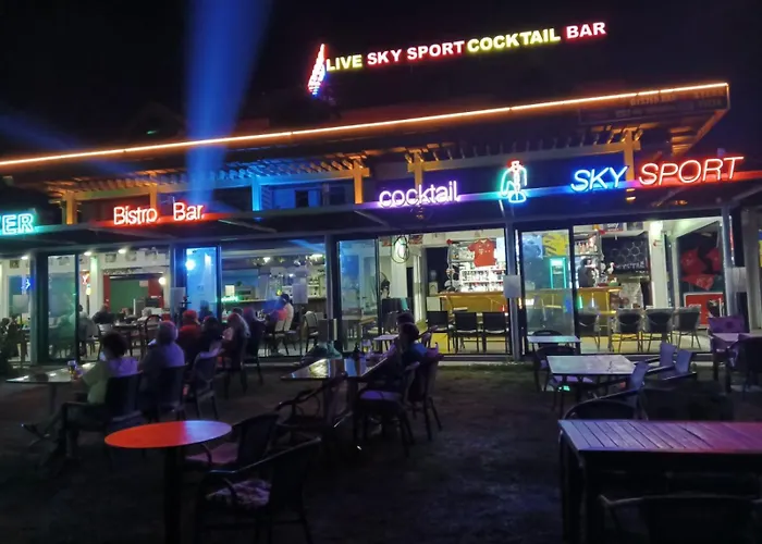 Oyster Boutique Side