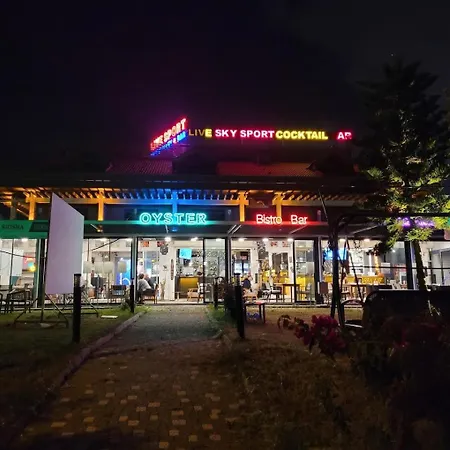 Δωμάτια σε οικογενειακή κατοικία Oyster Boutique *