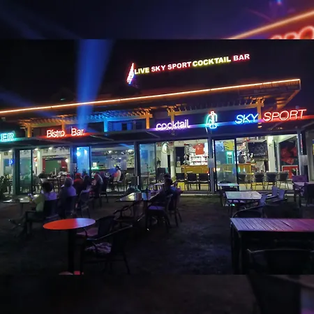 Oyster Boutique Side